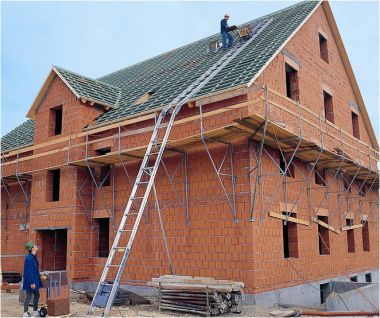 Layher Bautechnik: GEDA Schrägaufzüge (Alu)